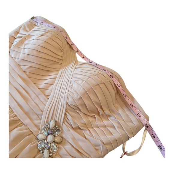 May Queen Couture Champagne Chiffon Sweetheart‎ Neckline Rhinestone Brooch Dress - Picture 8 of 16